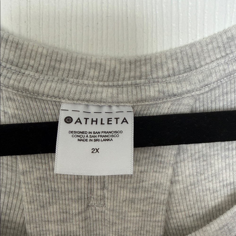 Athleta Light Gray Short Sleeve Tee - Picture 3 of 3